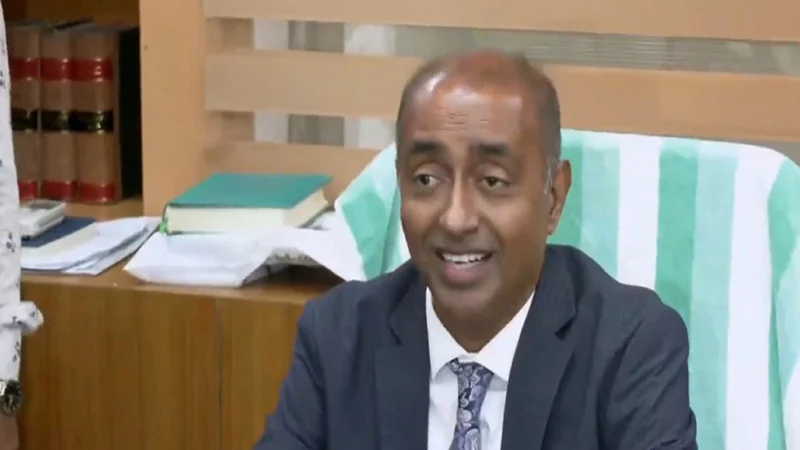 অটোরিকশাকে আইনী কাঠামোতে আনা যায় কিনা তা নিয়ে কাজ চলছে